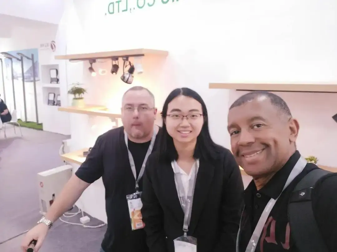 Customer group photo 3