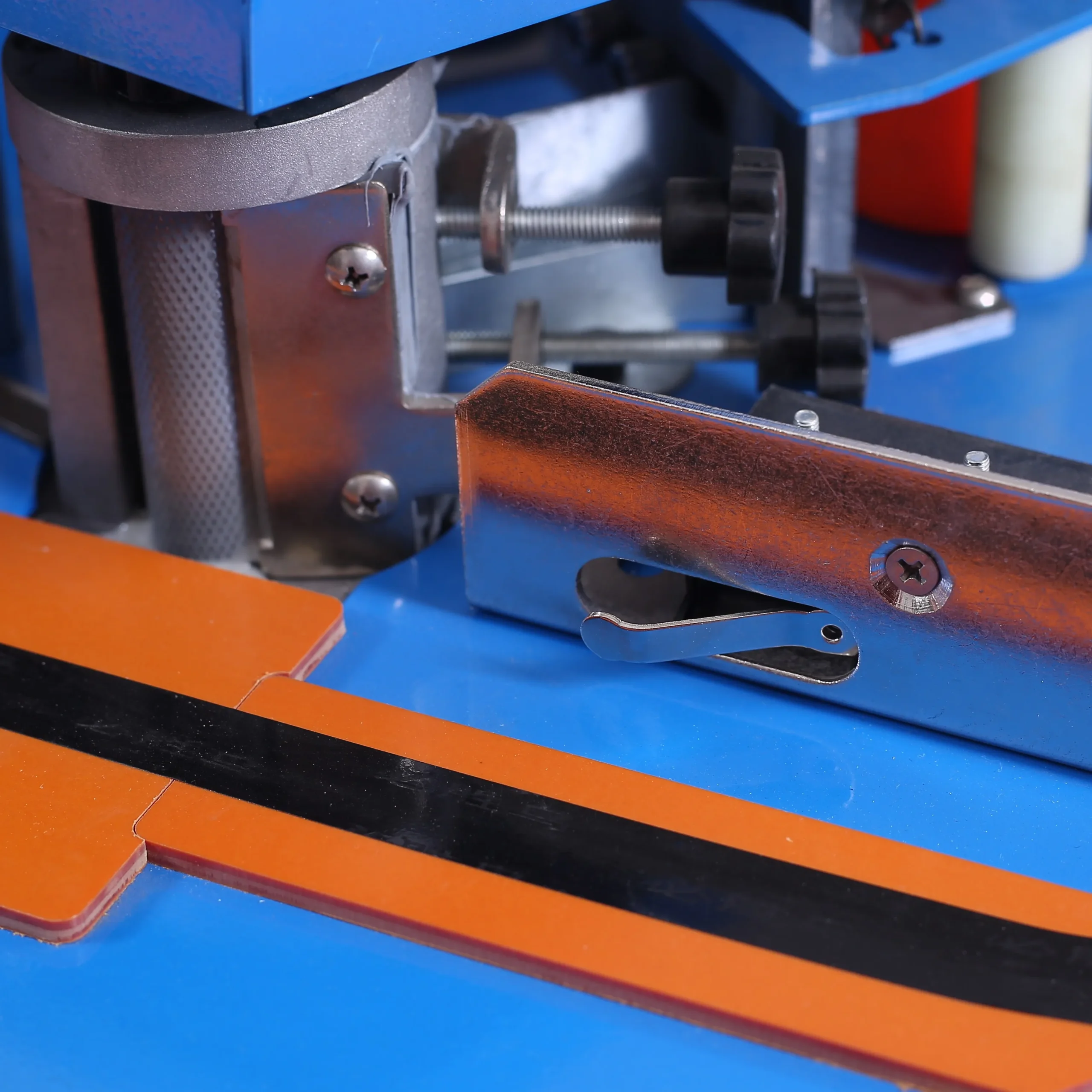 In Stock Automatic Edge Bander Machine – Fast Delivery - Image 3